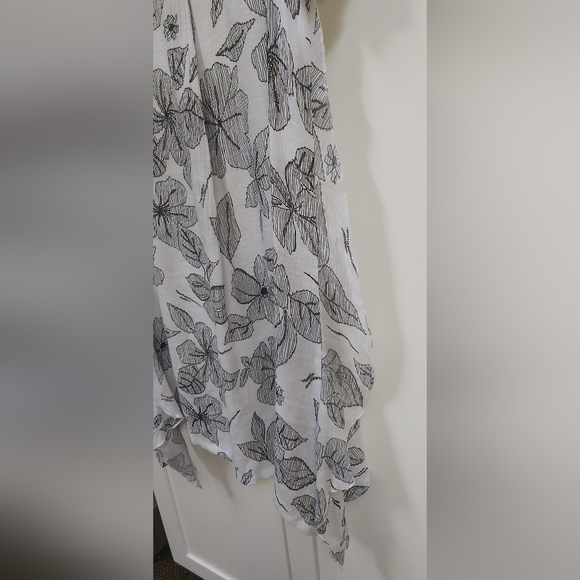 Variations floral dress - Picture 5 of 9